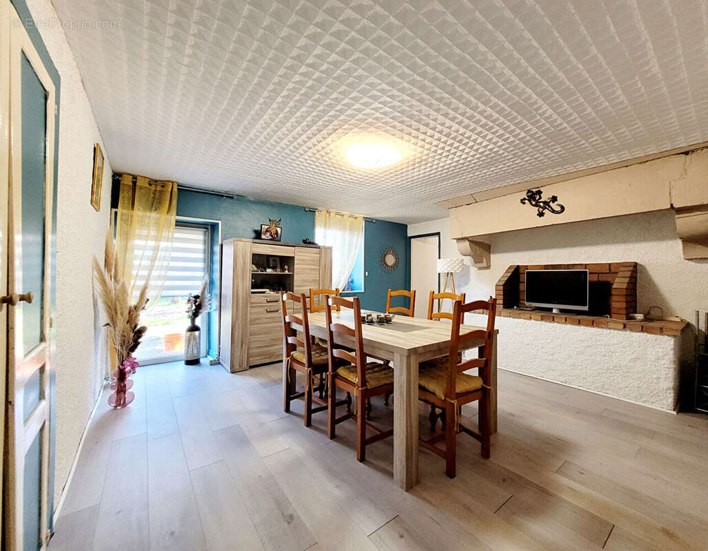 Appartement à SAMPANS