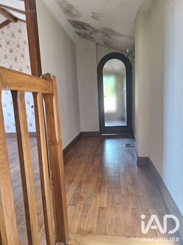 Maison 138 m² à Chauvigny  - photo 4