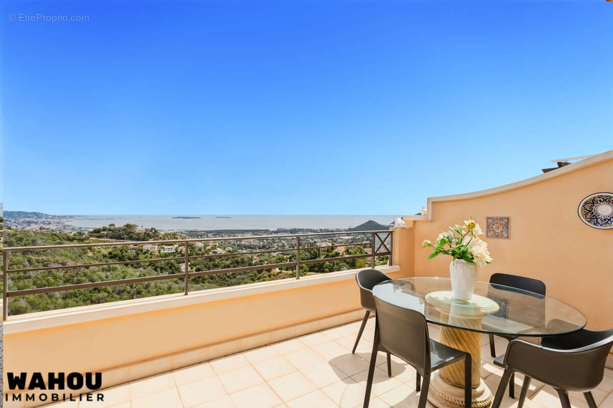 Appartement à MANDELIEU-LA-NAPOULE