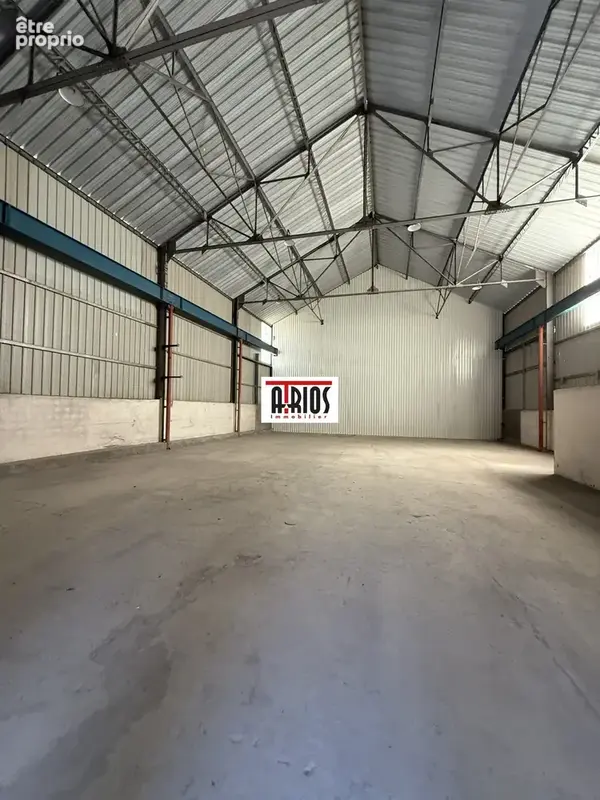 Commerce 3 741 m² à vendre à Manosque (04100) - photo 7