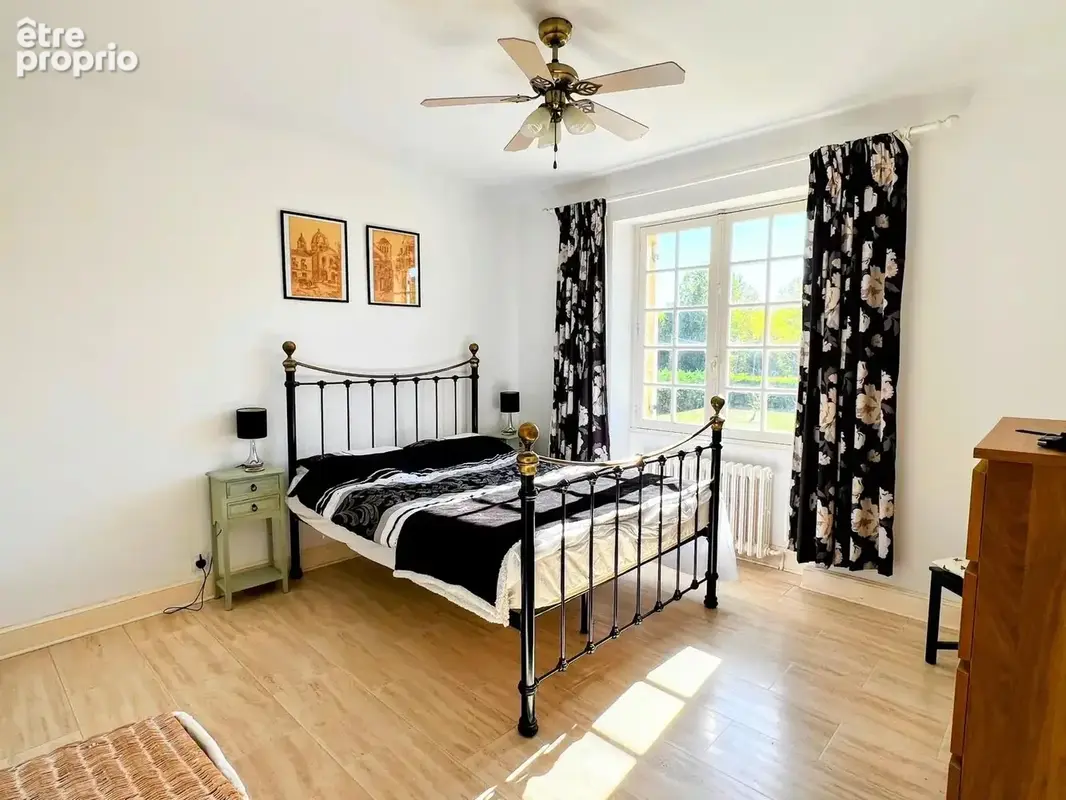 Belle propriété de 5 chambres avec piscine, jardin clos et arboré, à proximité de la Roque Gageac - photo 7