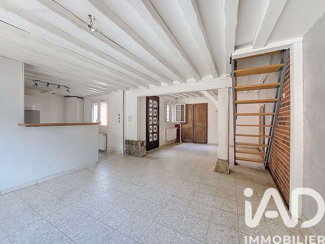 Photo 5 - Maison à SAINT-LEGER-DU-BOURG-DENIS