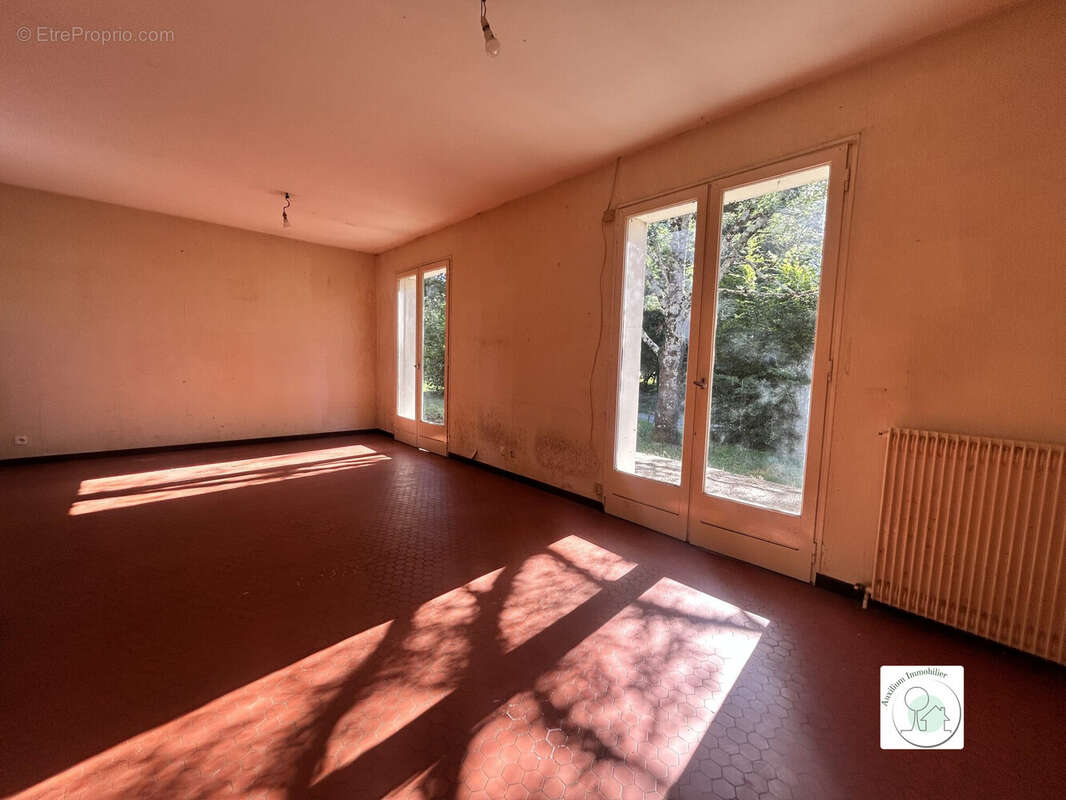 Maison 110 m² à Pugnac  - photo 5