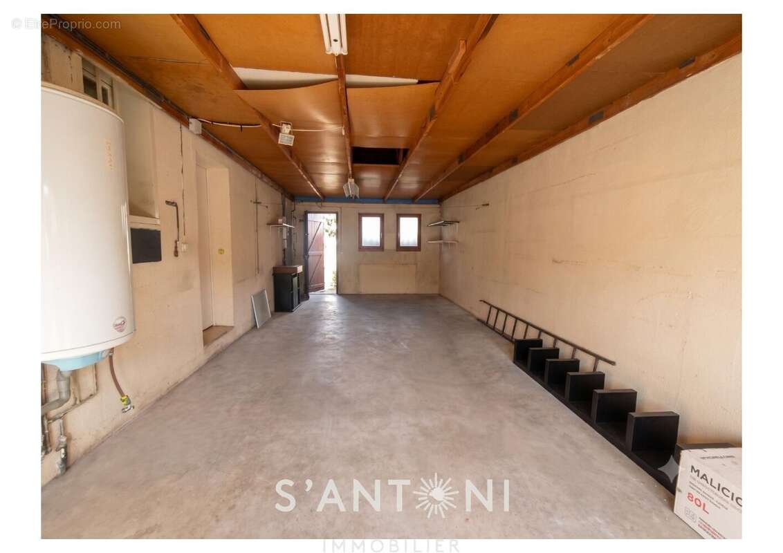 À vendre  Villa de plain-pied avec jardin arboré à Bassan (34290) - photo 10