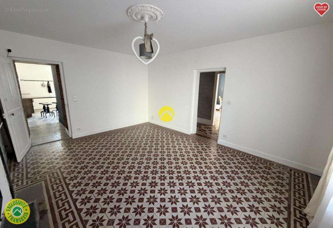 Maison à CHATEAUNEUF-SUR-CHER