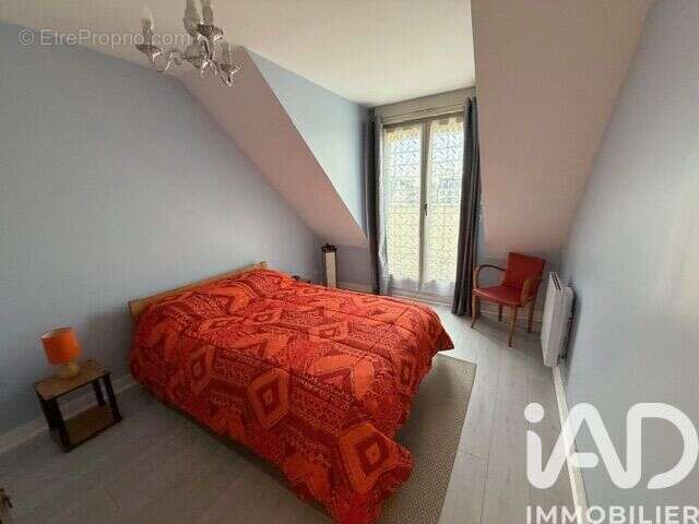 Photo 8 - Appartement à SAINT-FARGEAU-PONTHIERRY