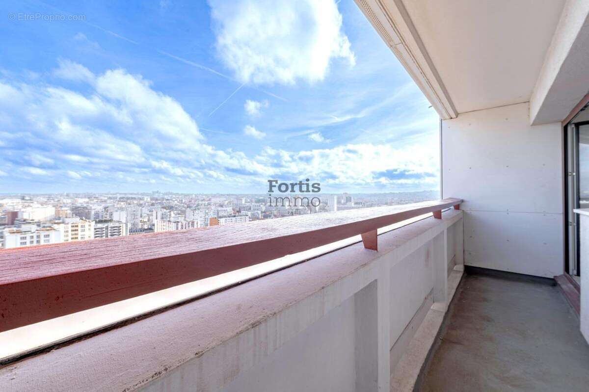 Appartement à PARIS-15E