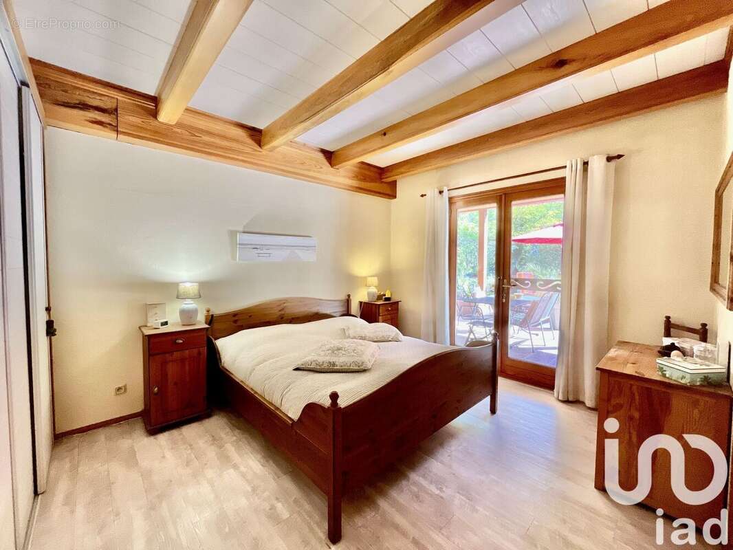 Maison 217 m² à Montbrun-Des-Corbieres  - photo 7