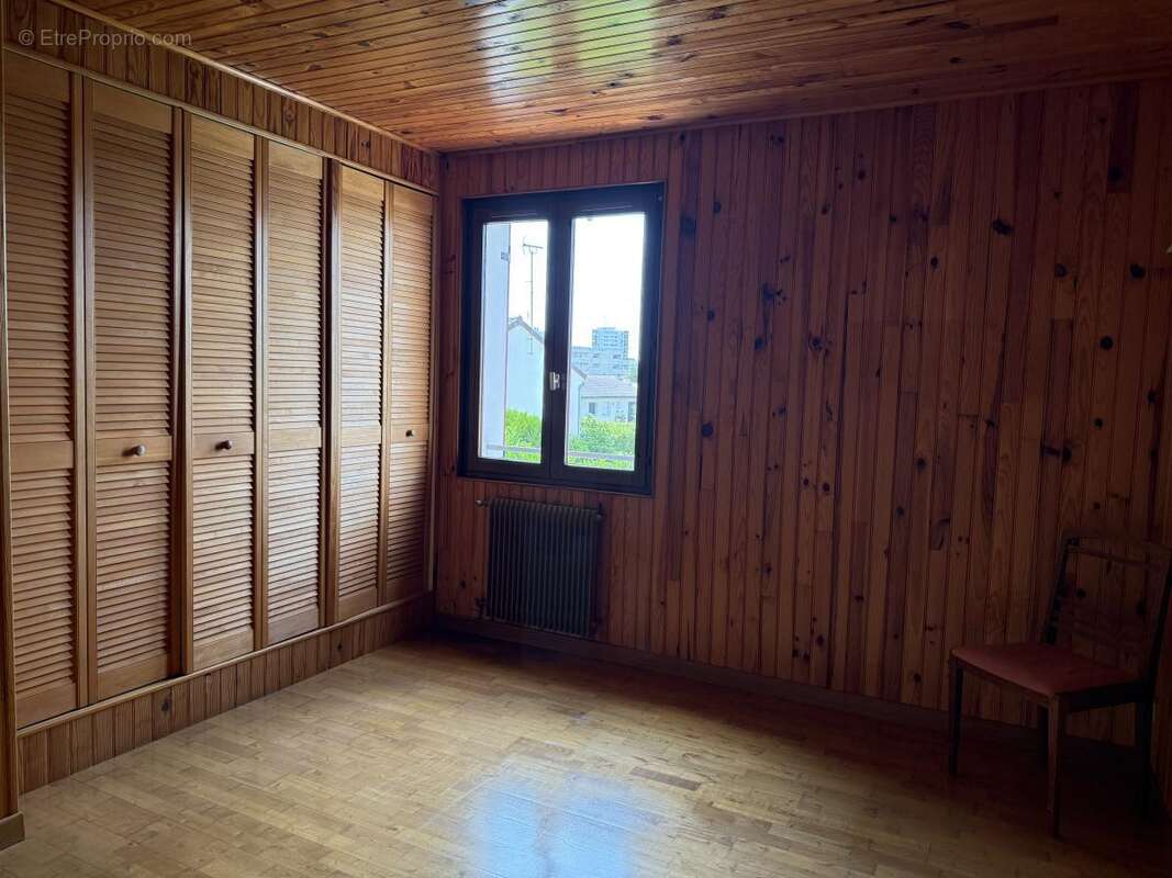 Maison 92 m² à Cholet  - photo 6