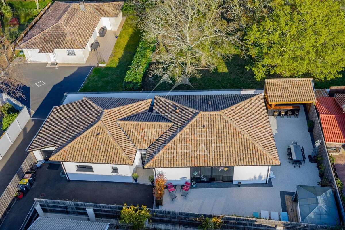 Maison à GUJAN-MESTRAS