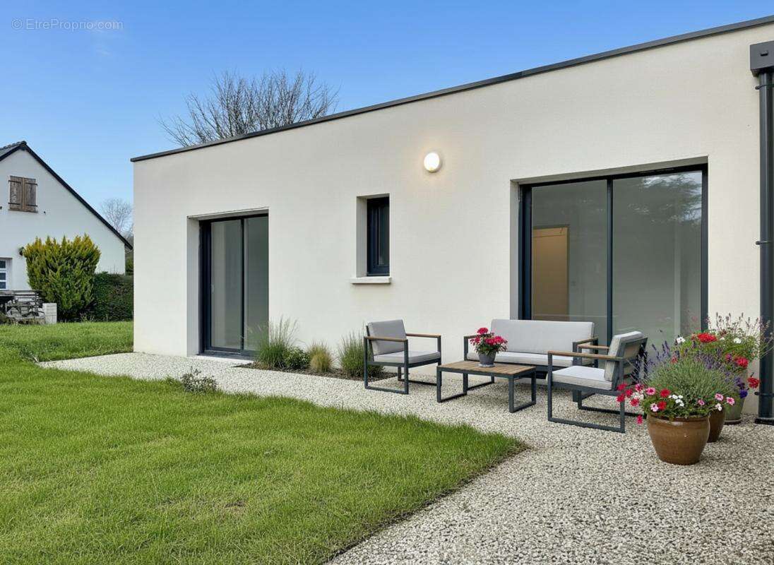 Maison à SAVIGNE-SUR-LATHAN