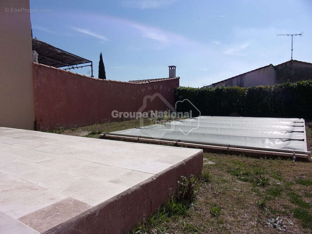 Maison à SAINT-ETIENNE-DU-GRES