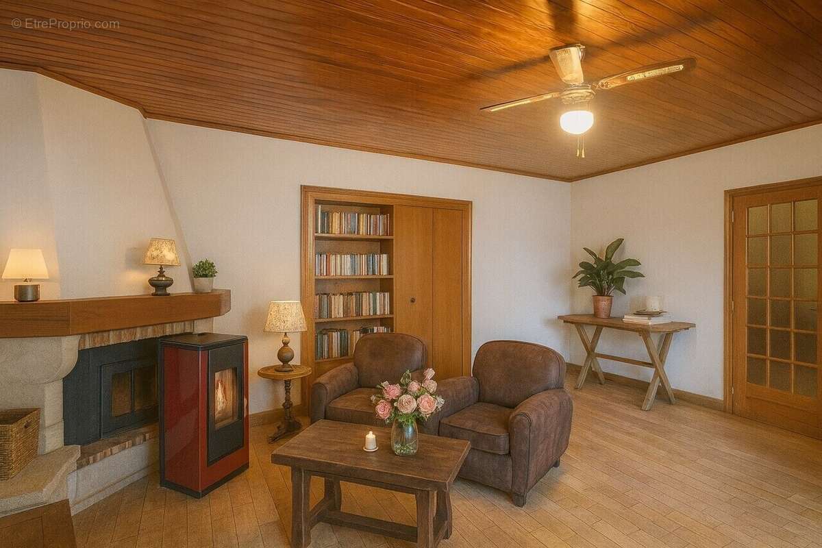 Maison à SAINT-DONAT-SUR-L&#039;HERBASSE