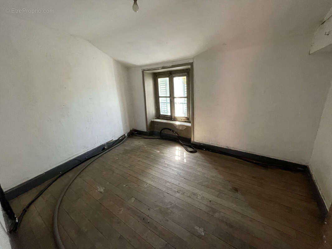 Photo 2 - Appartement à AMPLEPUIS