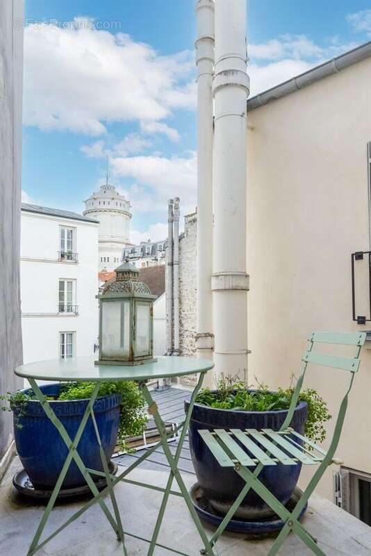 Appartement à PARIS-18E