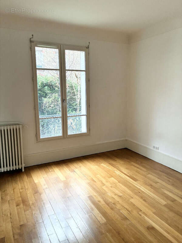 Appartement à ENGHIEN-LES-BAINS