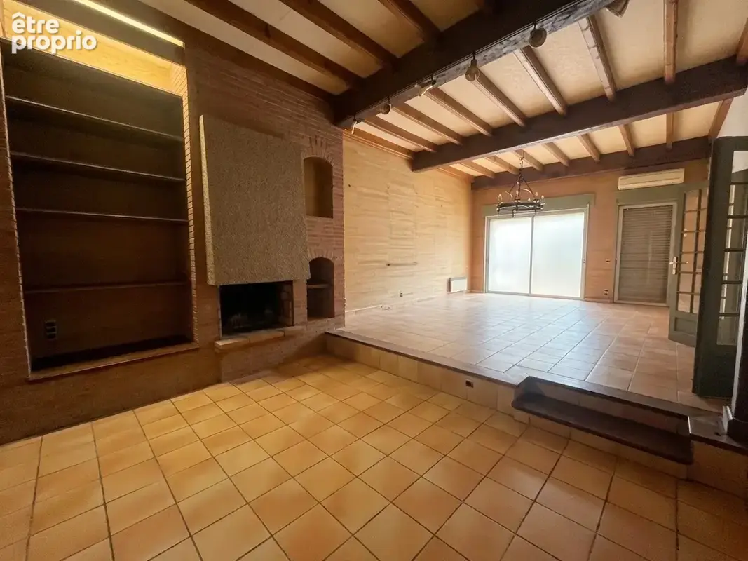 Maison de ville de caractère avec Jardin et Garage au cœur de Cabestany — 217 m2 habitables - photo 4