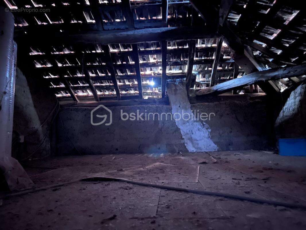 Maison à REVEL-TOURDAN