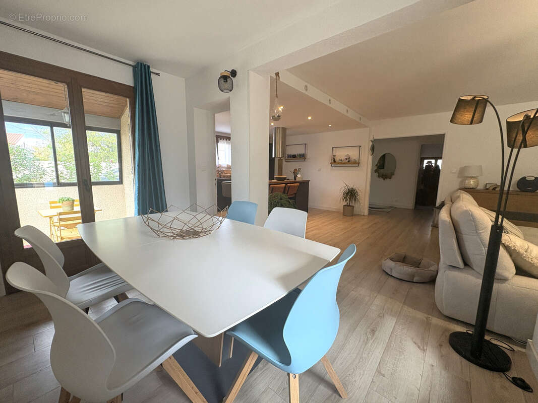 Maison à SAINT-JUST