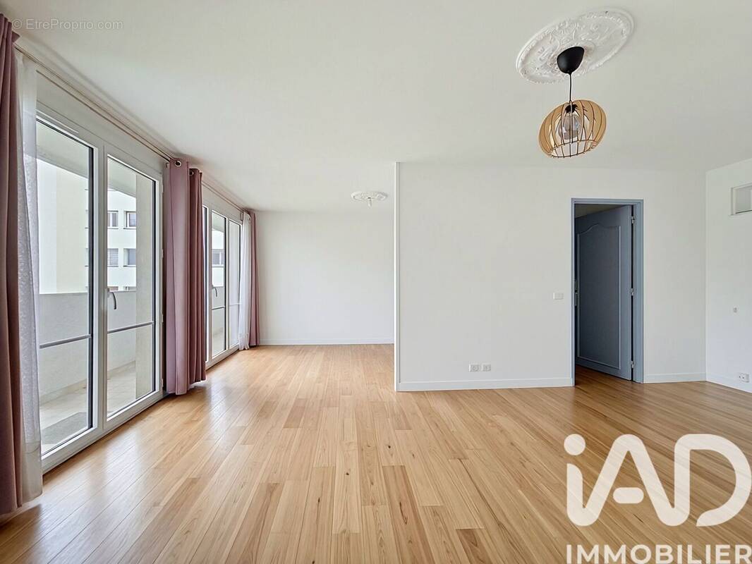Photo 1 - Appartement à PARIS-20E