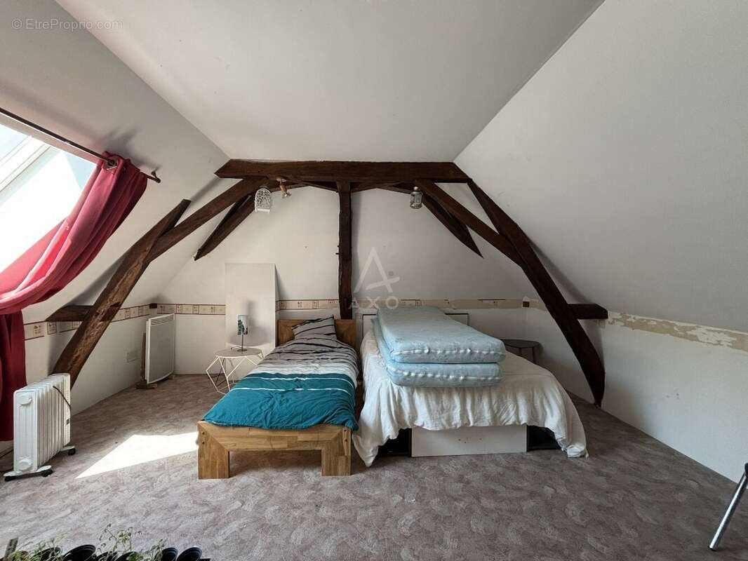 Maison à MIRE