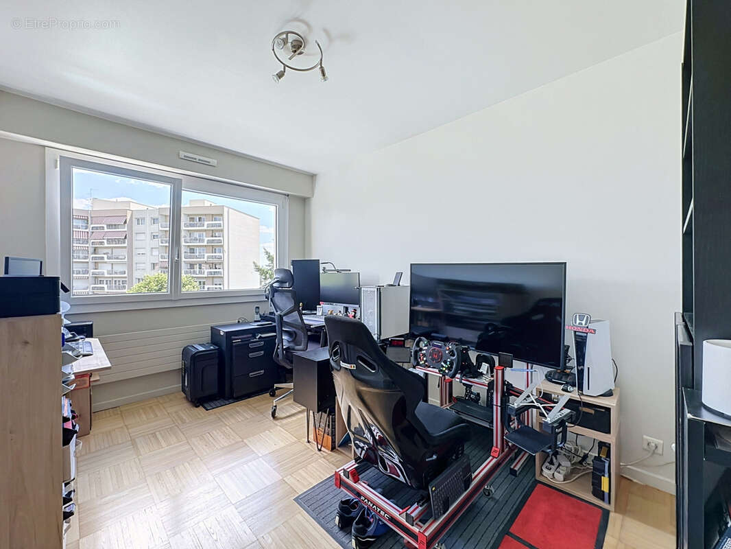 Appartement à TASSIN-LA-DEMI-LUNE