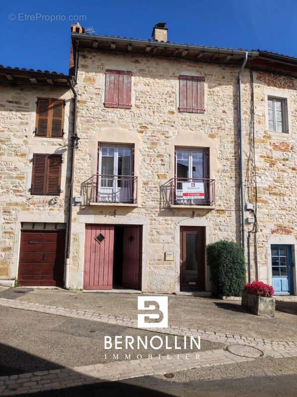 Maison à PRESSIAT