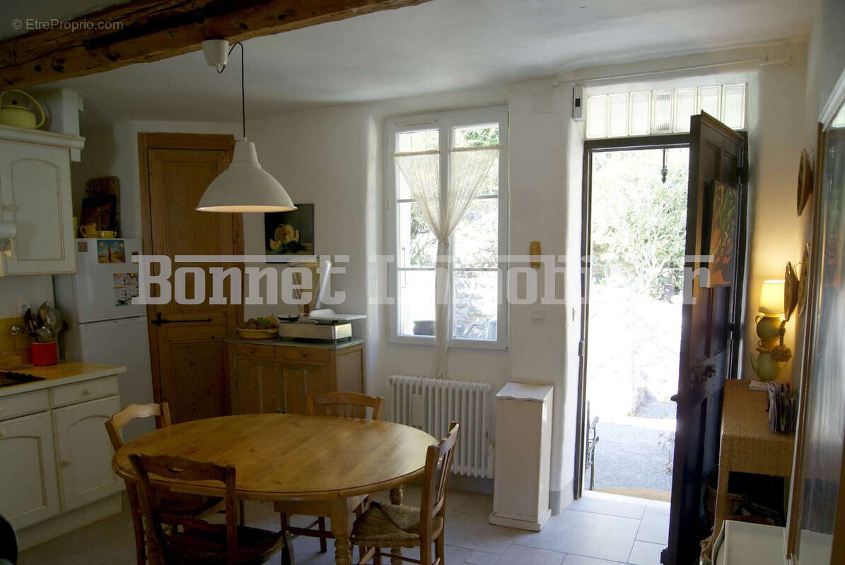 Appartement à NYONS