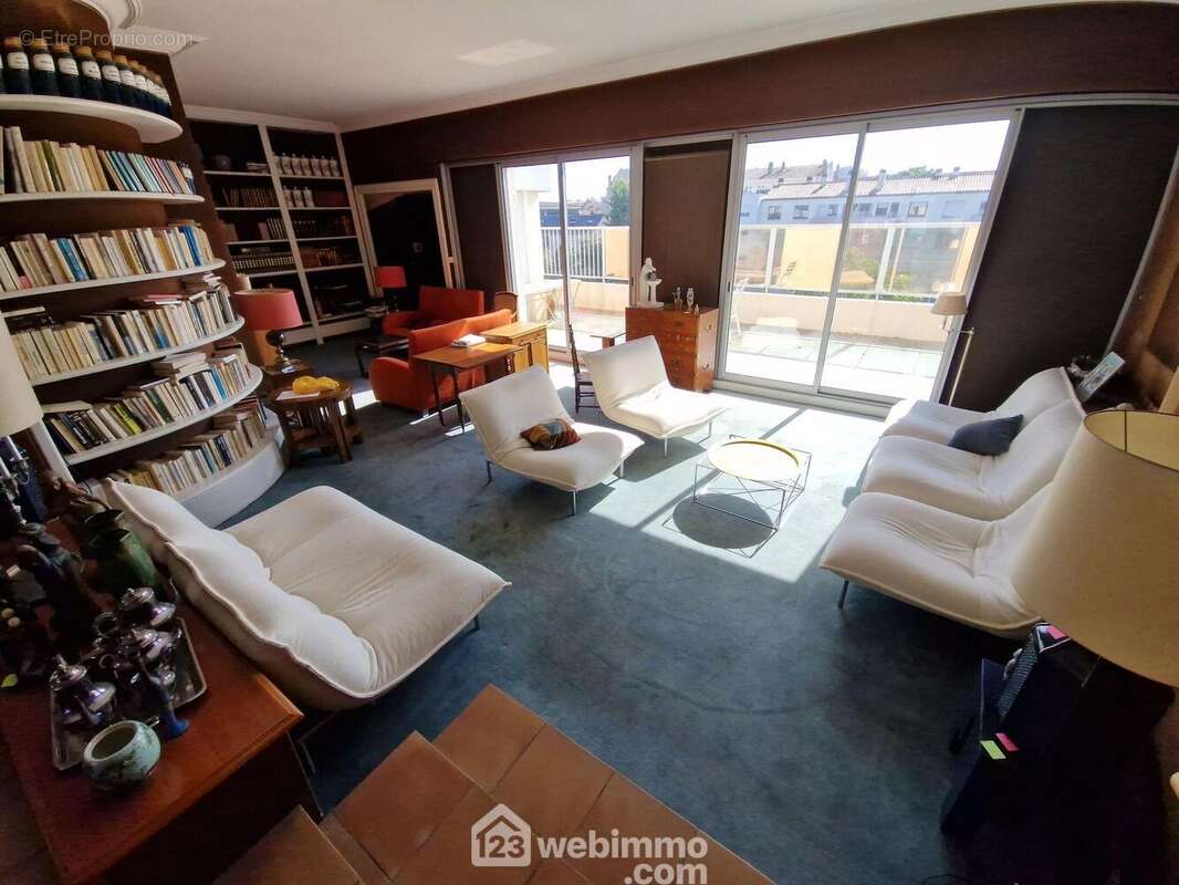 Appartement 237 m² à La Roche-Sur-Yon  - photo 17