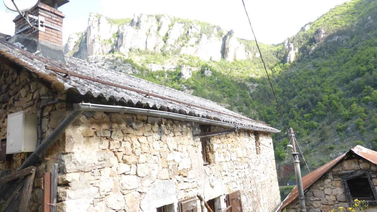 Appartement à VEYREAU