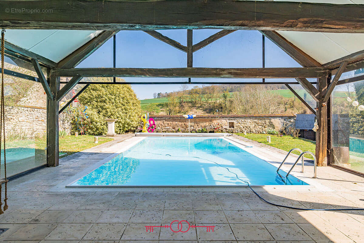 Maison à COULONGES-COHAN