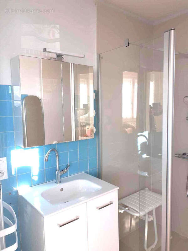 Maison à NIEUL-LE-DOLENT