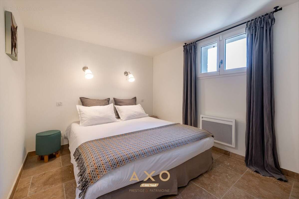 Maison à MOUSTIERS-SAINTE-MARIE