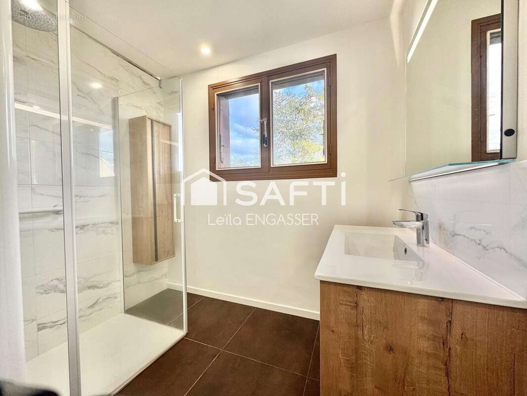 Photo 2 - Maison à IVRY-LA-BATAILLE