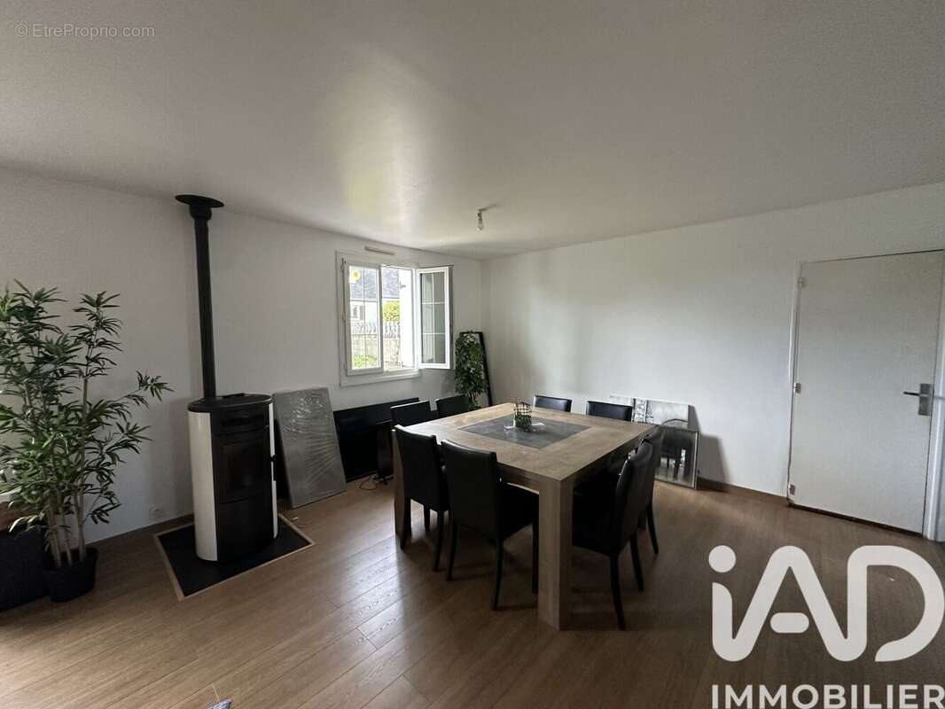 Photo 5 - Maison à LANDIVISIAU