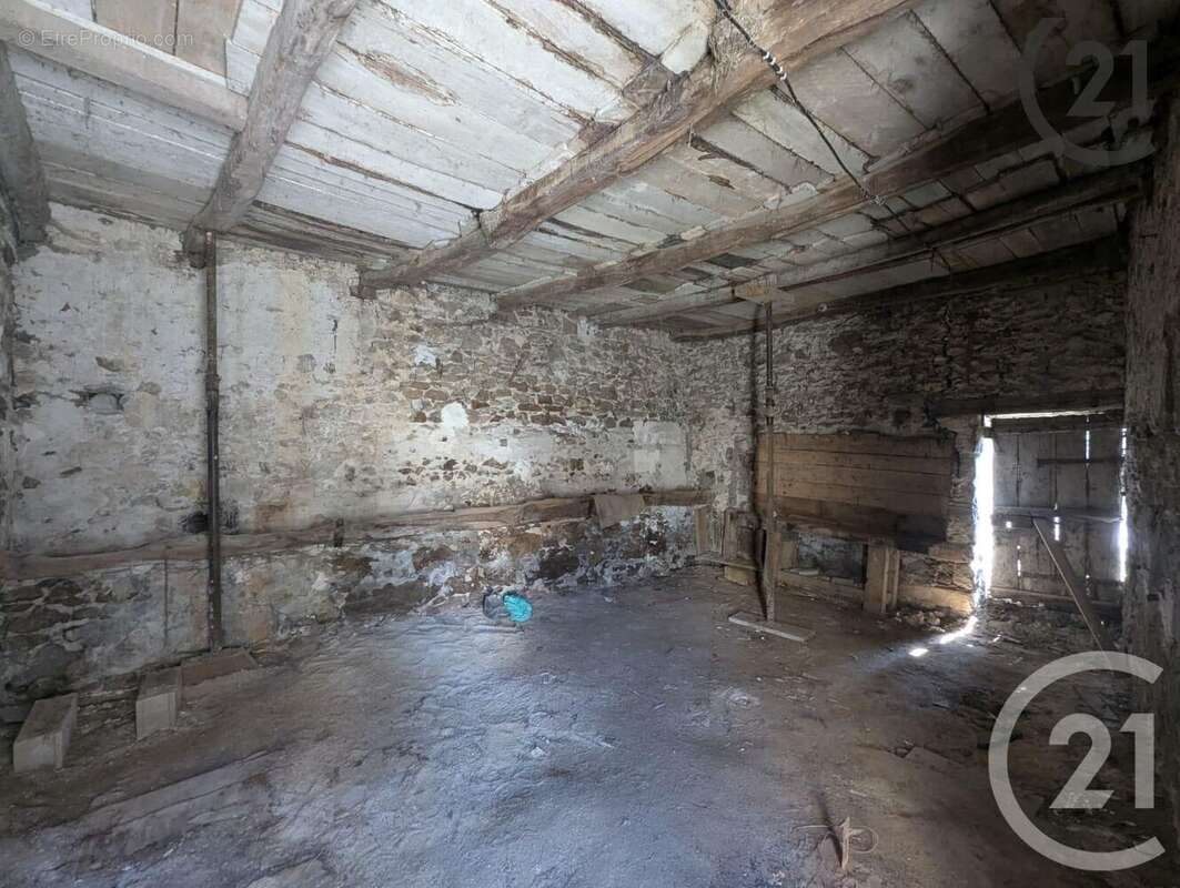 Maison à CHALAUTRE-LA-GRANDE