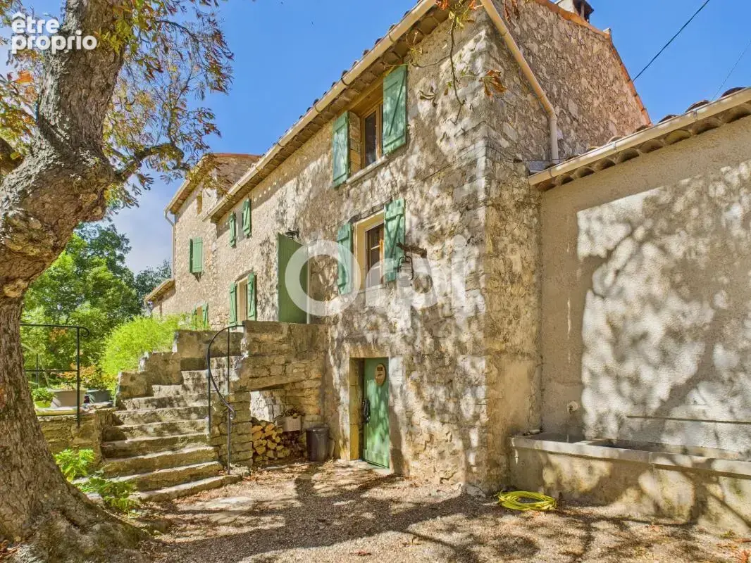 Bastide/mas en pierres authentique renové - calme absolu - terrain / oliviers - photo 3