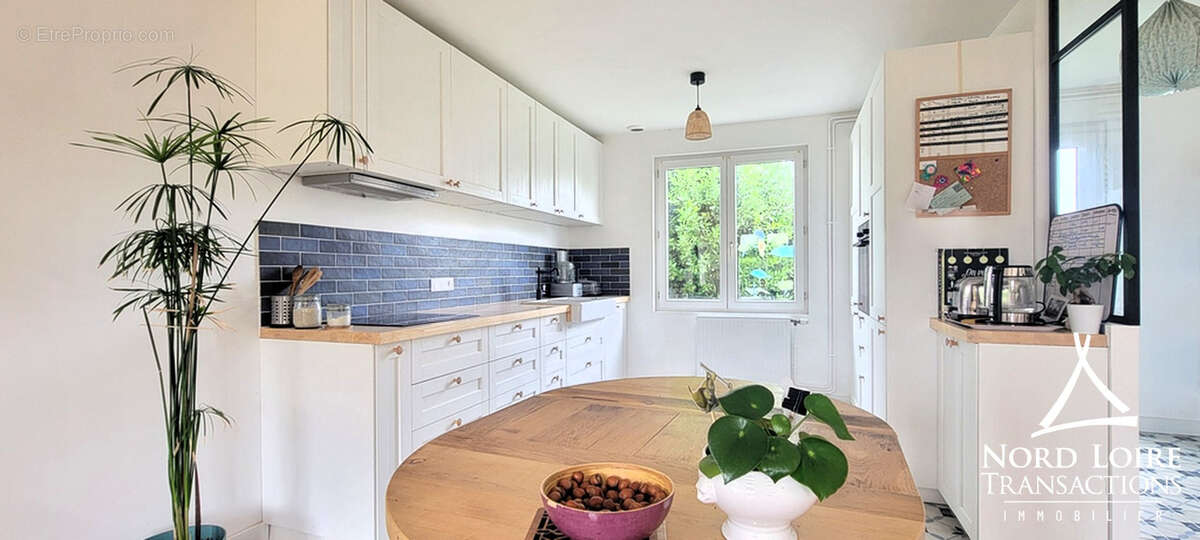 Maison à SAINTE-LUCE-SUR-LOIRE