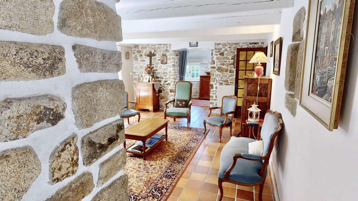 Maison 168 m² à Saint-Thonan  - photo 6