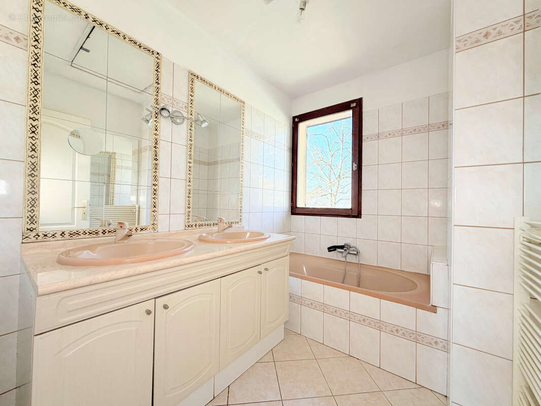 Maison à RUEIL-MALMAISON