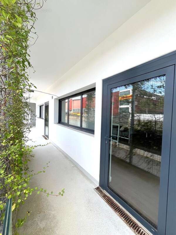 Commerce 102 m² à Anglet  - photo 2