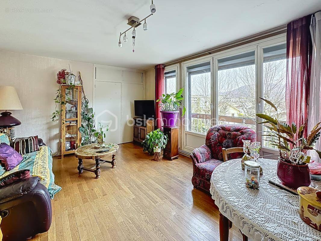 Appartement à ECHIROLLES