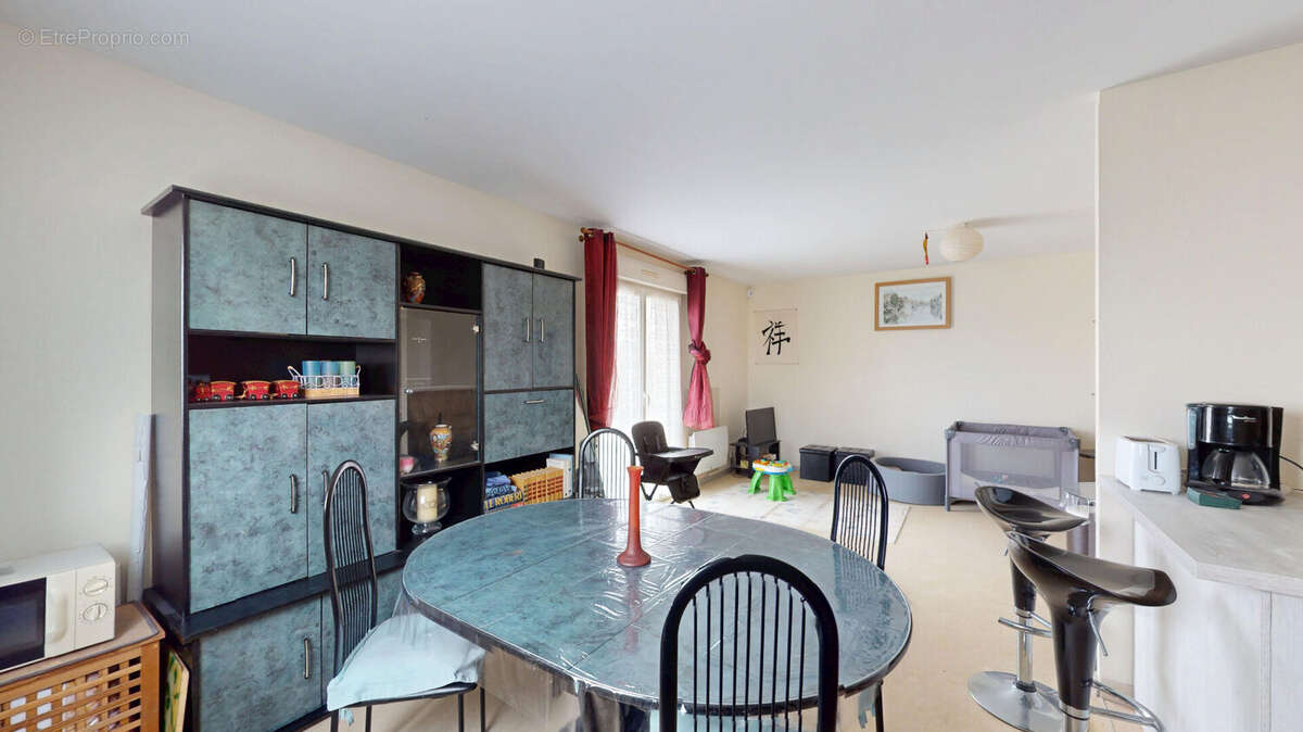 Appartement à COURCHAPON