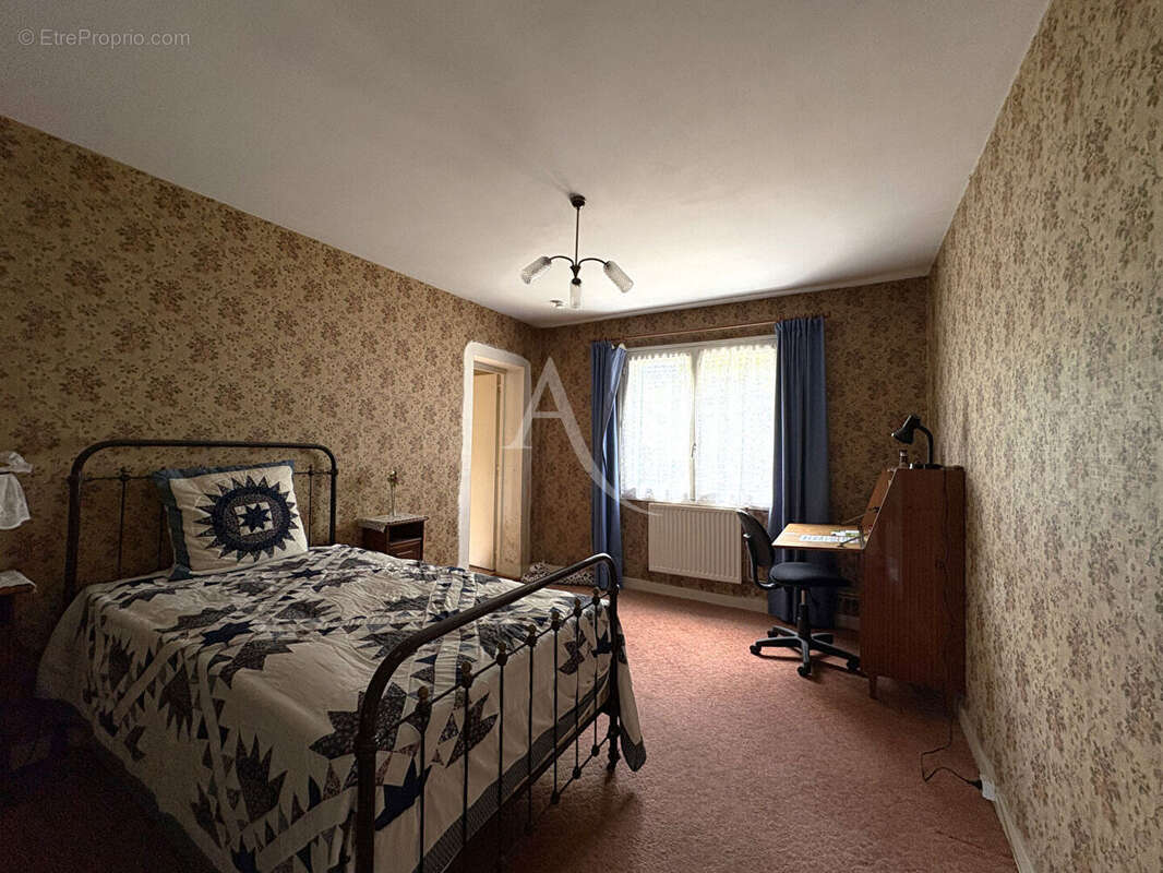 Maison 5 pièces - 3 chambres - LES VELLUIRE SUR VENDEE - photo 7