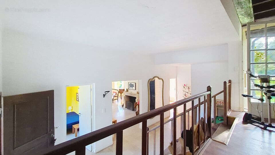 Maison à NEBIAN