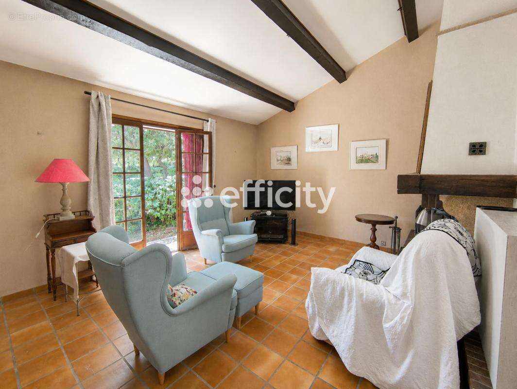 Maison 125 m² à Saint-Clement-De-Riviere  - photo 6