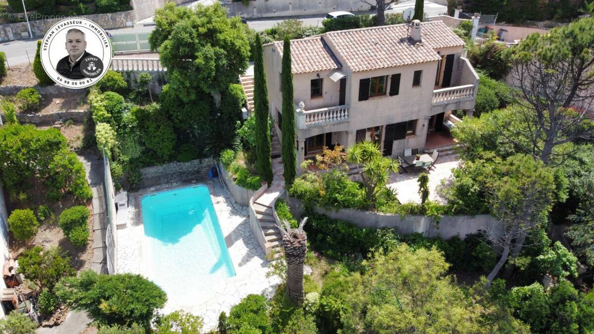 Maison à FREJUS