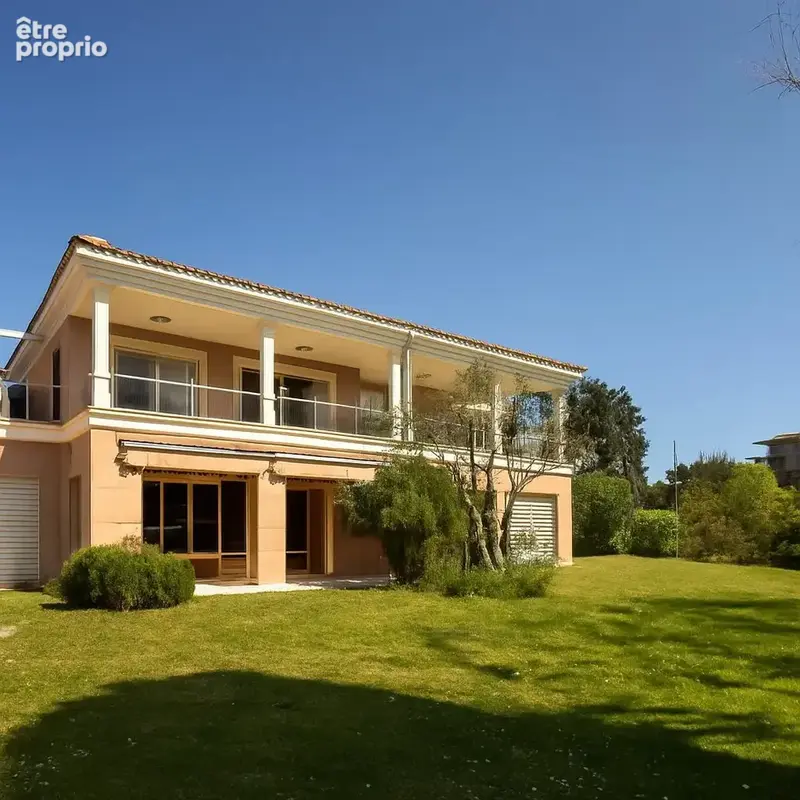 Maison 8 pièces 240 m² à vendre à Antibes (06600) - photo 4