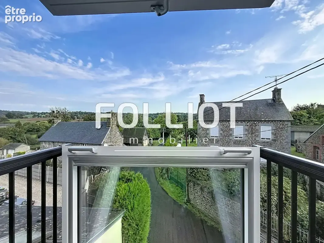 A VENDRE, Maison Saint Laurent De Cuves - photo 11