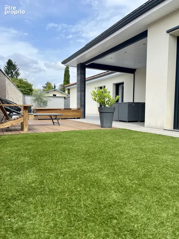 Coup de cœur   Élégante contemporaine de plain-pied avec piscine chauffée - photo 3